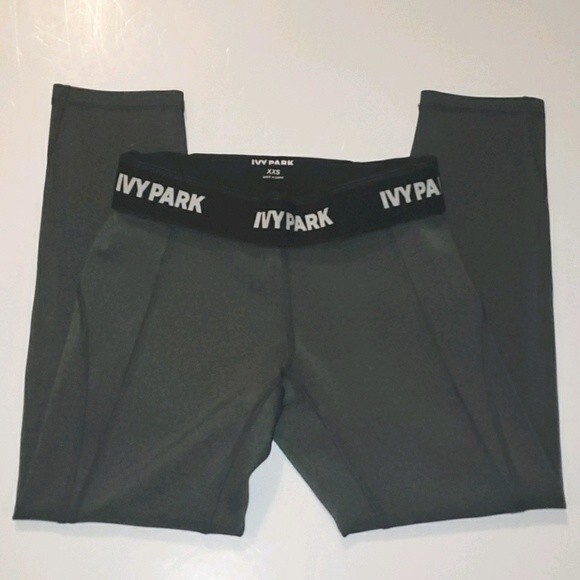 IVY PARK V Midi Sculp Capri Leggings size XXS - Picture 1 of 8